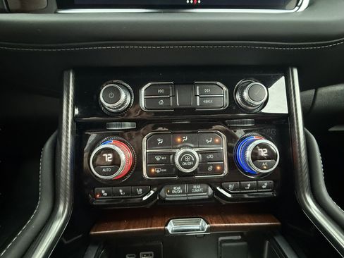 Used 2023 GMC Yukon Denali Ultimate image 21