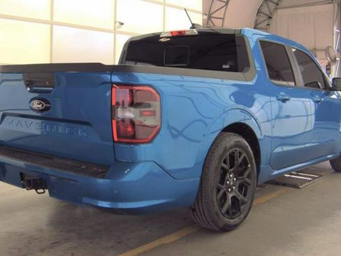 Used 2025 Ford Maverick Lobo image 2