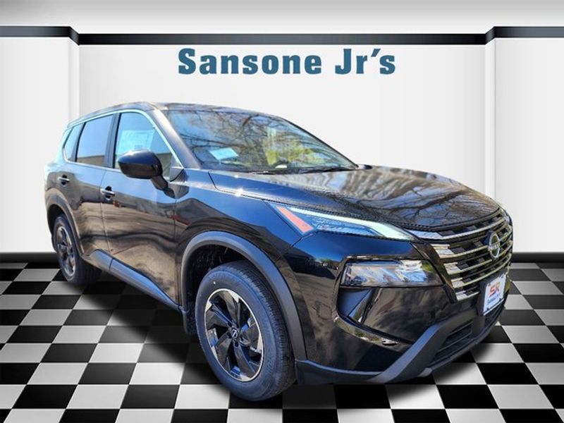 Certified 2025 Nissan Rogue SV image 1
