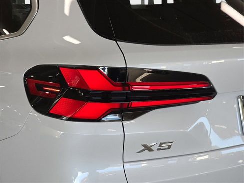 New 2026 BMW X5 sDrive40i w/ Premium Package RWD image 20