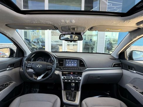 Used 2020 Hyundai Elantra Value Edition w/ Winter Weather Package image 26