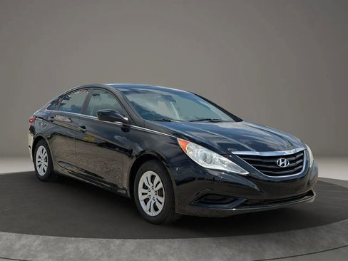 Used 2011 Hyundai Sonata GLS image 3