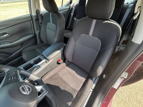 Used 2025 Nissan Sentra SV FWD image 33