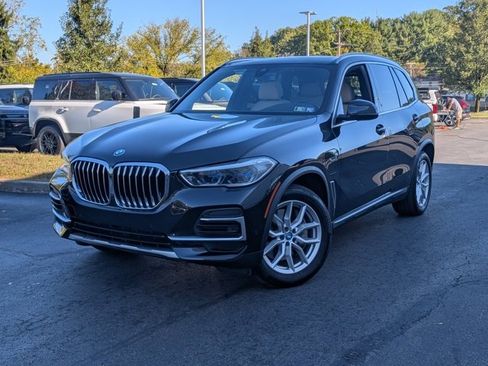 Used 2022 BMW X5 xDrive45e w/ Executive Package image 1