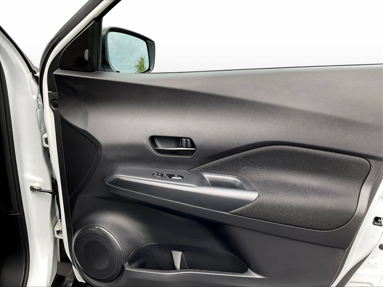 Used 2025 Nissan Kicks Play S FWD image 30
