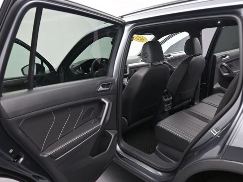 Used 2022 Volkswagen Tiguan SE R-Line AWD/4WD image 13