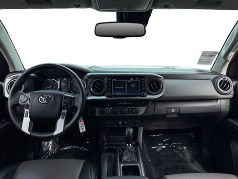 Used 2022 Toyota Tacoma SR5 AWD/4WD image 10
