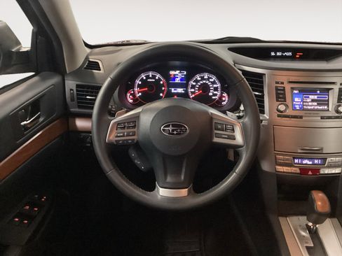 Used 2014 Subaru Outback 2.5i Limited image 12
