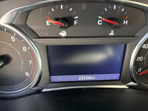 Used 2023 GMC Acadia SLT image 12