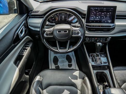 Used 2022 Jeep Compass Limited image 27