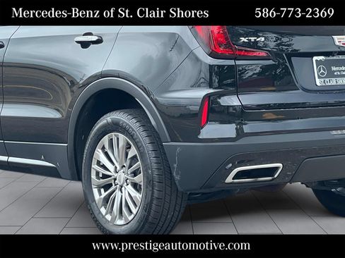 Used 2024 Cadillac XT4 Premium Luxury w/ Cold Weather Package FWD image 4