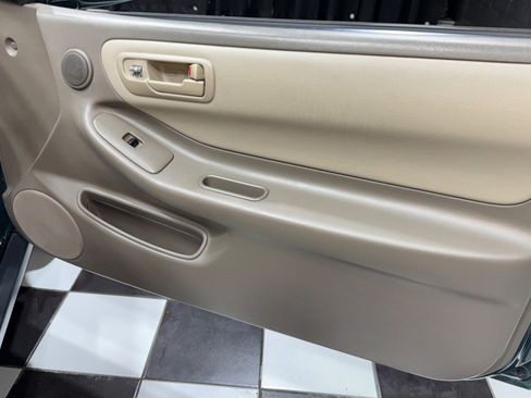 Used 2000 Acura Integra GS-R FWD image 81