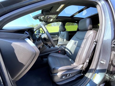 Used 2021 Cadillac XT5 Premium Luxury AWD/4WD image 11