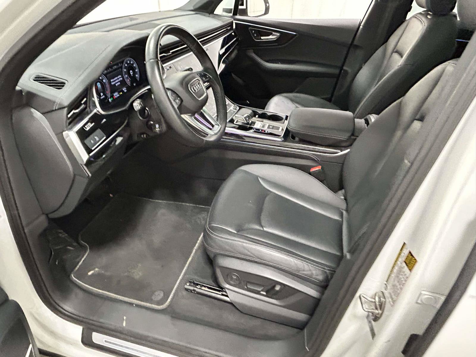 Used 2025 Audi Q7 3.0T Premium Plus AWD/4WD image 11