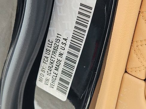 Used 2024 Jeep Grand Cherokee L Summit AWD/4WD image 31
