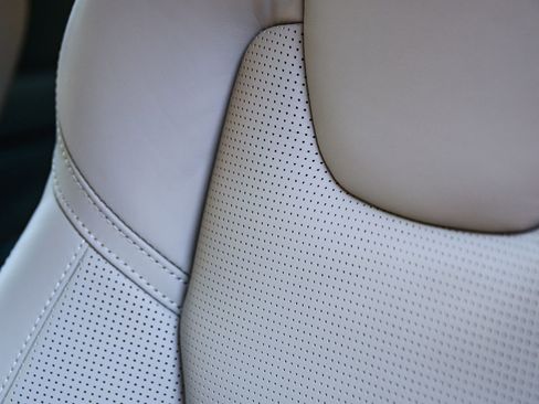 New 2026 Volvo XC90 T8 Ultra w/ Protection Package Premier AWD/4WD image 29