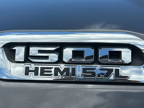 Used 2020 RAM 1500 Big Horn RWD image 5
