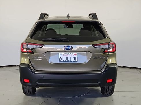 Certified 2025 Subaru Outback Premium image 8