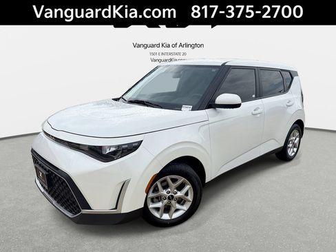 Certified 2024 Kia Soul LX w/ Option Group 015 FWD image 1