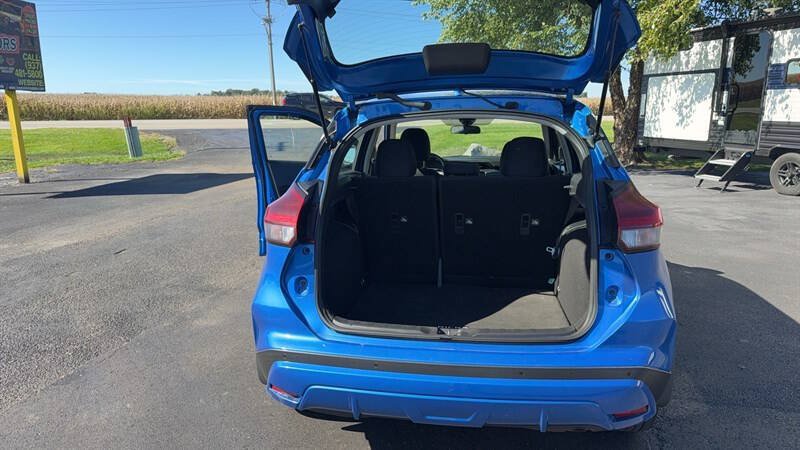 Used 2021 Nissan Kicks S FWD image 9