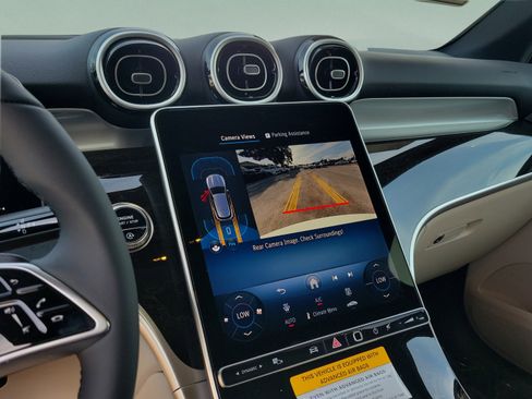 Certified 2026 Mercedes-Benz GLC 300 image 31