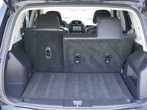 Used 2016 Jeep Patriot High Altitude FWD image 8