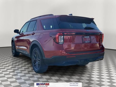 New 2026 Ford Explorer ST-Line w/ ST-Line Street Pack image 3