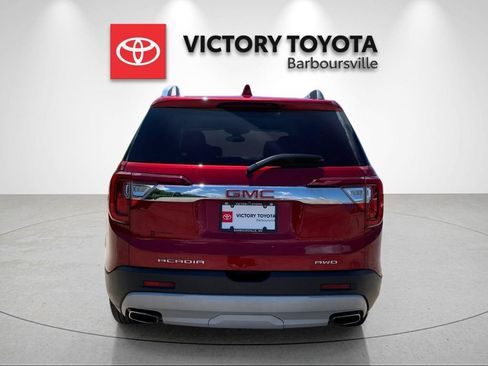 Used 2023 GMC Acadia SLT AWD/4WD image 4