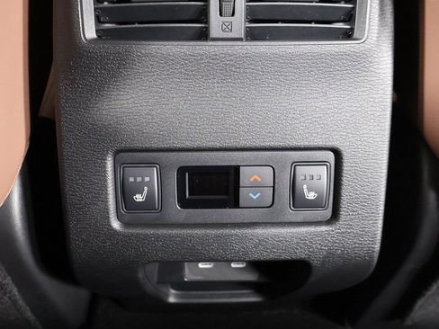 Used 2025 Mitsubishi Outlander SEL AWD/4WD image 40