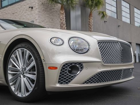 Used 2022 Bentley Continental GT Speed image 11