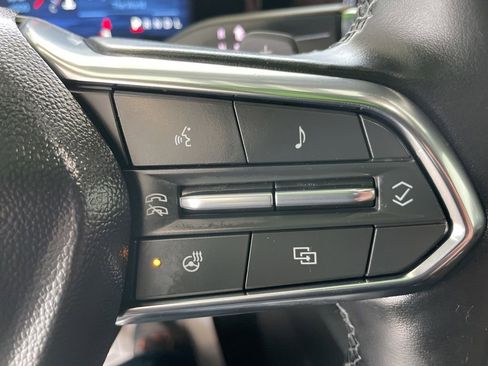 Used 2025 Chevrolet Equinox LT AWD/4WD image 13