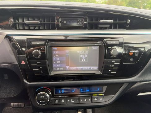 Used 2016 Toyota Corolla S FWD image 22