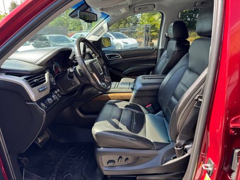 Used 2018 GMC Yukon XL Denali AWD/4WD image 9