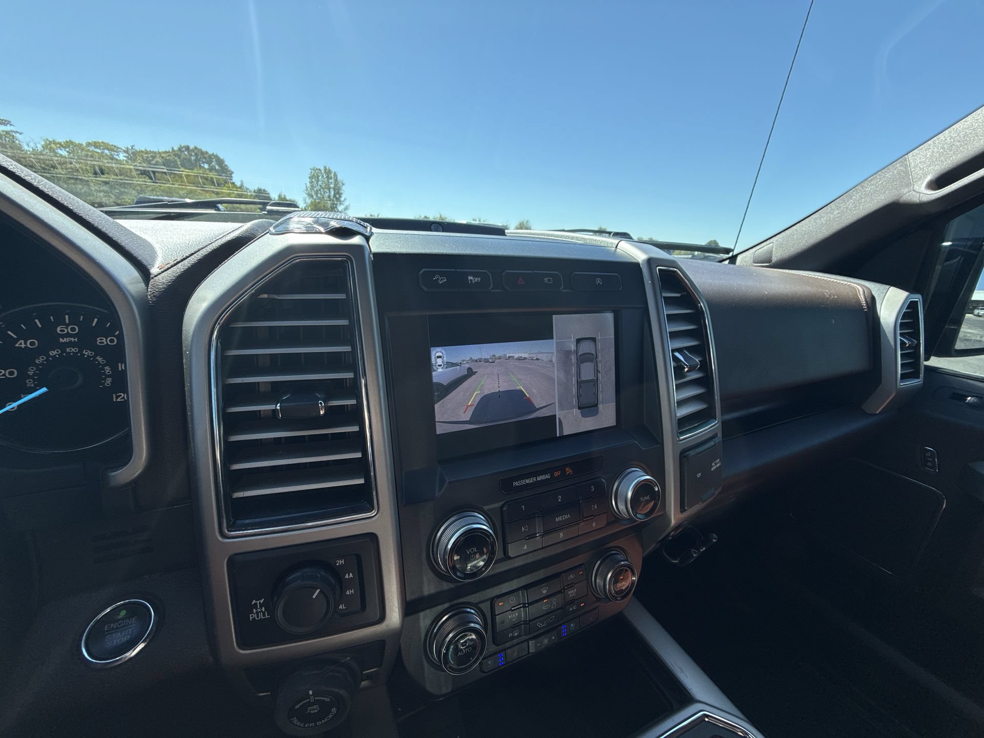 Used 2019 Ford F150 King Ranch w/ Equipment Group 601A Luxury AWD/4WD image 21