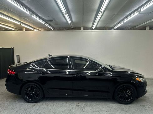 Used 2019 Ford Fusion SE w/ Equipment Group 151A image 39