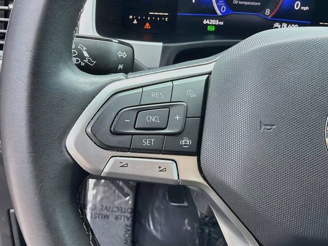 Used 2022 Volkswagen Atlas Cross Sport SE FWD image 35