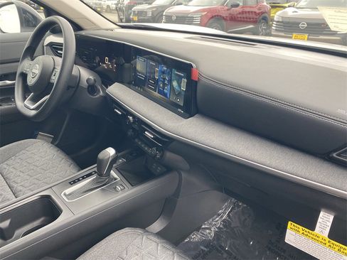 New 2026 Nissan Kicks SV image 9