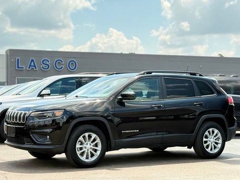 Used 2022 Jeep Cherokee Latitude Lux w/ Sun & Sound Group AWD/4WD image 1