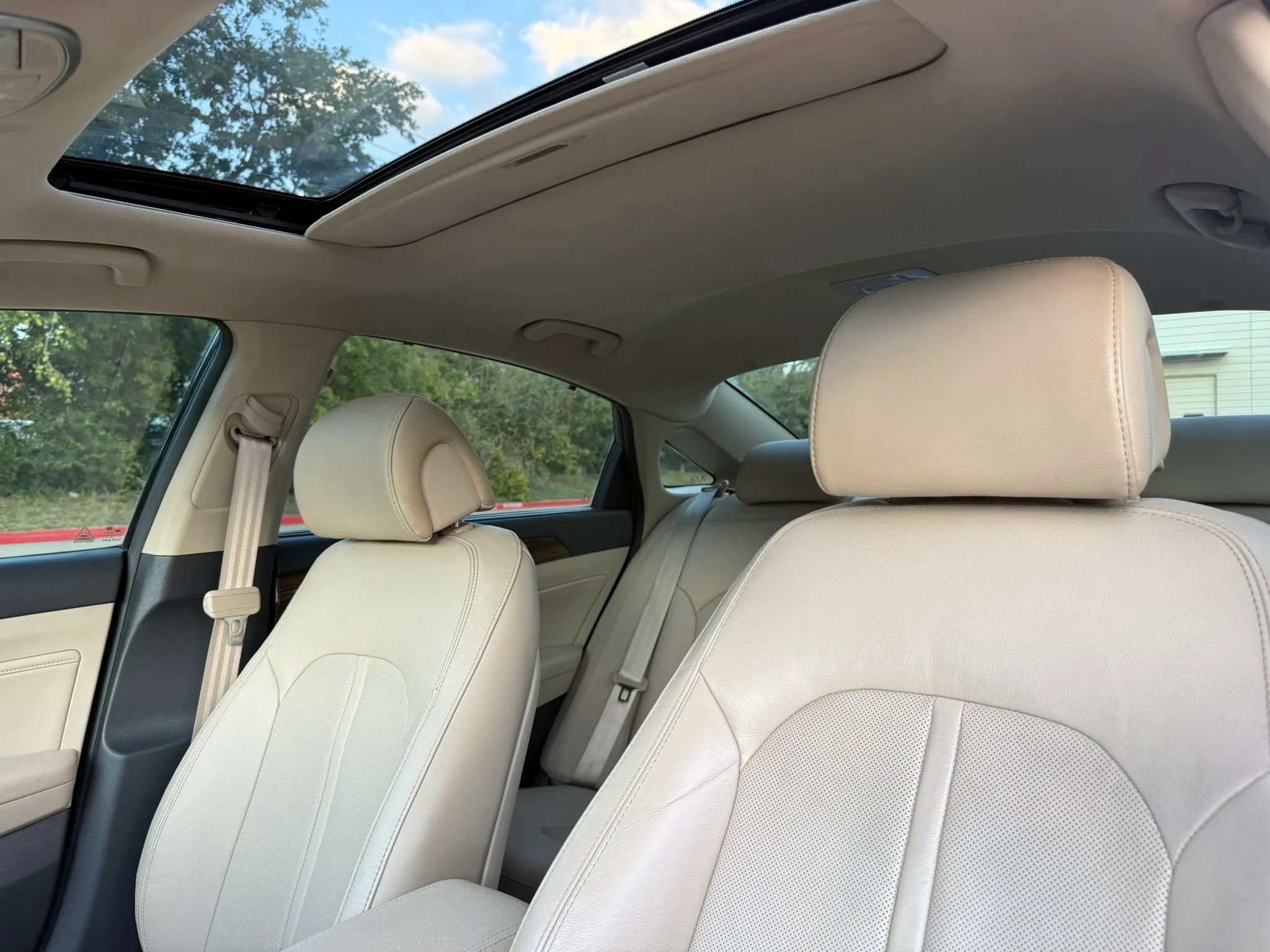 Used 2017 Hyundai Sonata Limited w/ Ultimate Package 04 FWD image 10