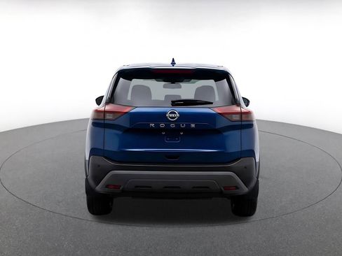 Used 2025 Nissan Rogue SV FWD image 8