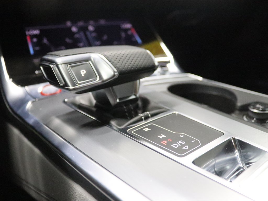 Used 2020 Audi S6 Premium Plus AWD/4WD image 37