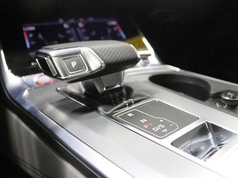 Used 2020 Audi S6 Premium Plus AWD/4WD image 37