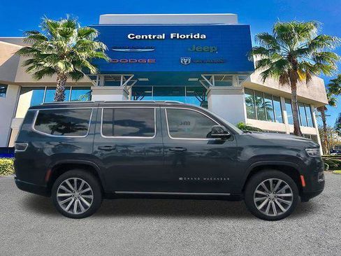 Certified 2023 Jeep Grand Wagoneer 4WD image 4