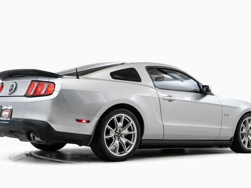 Used 2011 Ford Mustang GT Premium w/ 401A Rapid Spec Order Code RWD image 4