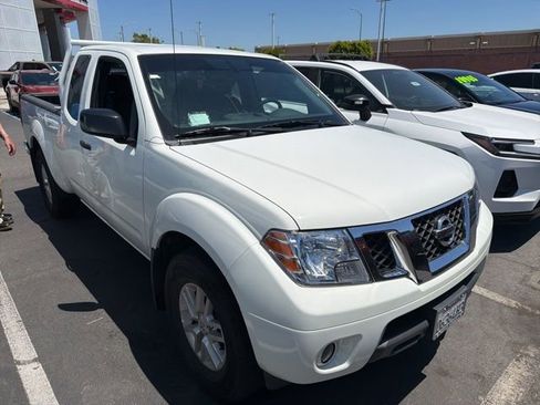 Used 2021 Nissan Frontier SV RWD image 1