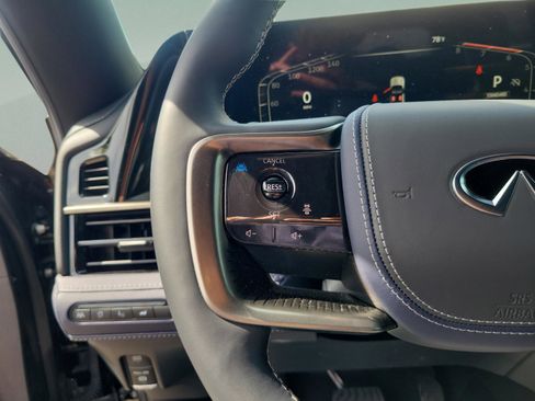 Certified 2026 INFINITI QX80 4WD w/ Sport Exterior Package image 10