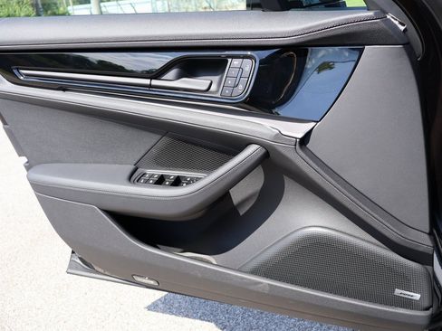 New 2025 Porsche Panamera image 34