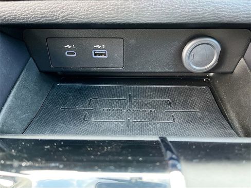 Used 2024 Mitsubishi Outlander ES image 32