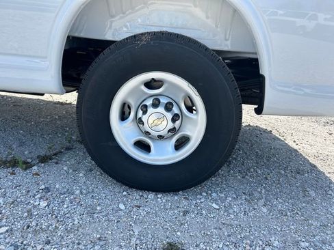 New 2025 Chevrolet Express 2500 w/ Driver Convenience Package RWD image 5