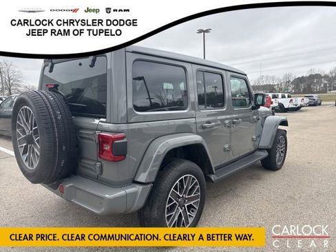 Used 2022 Jeep Wrangler Sahara image 6